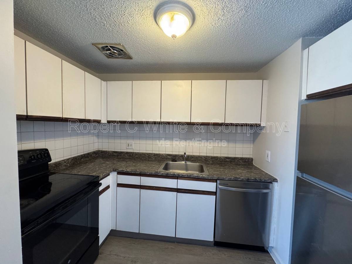 Apartment for rent at 195 Burgundy Hill Lane #195, Middletown, CT 06457