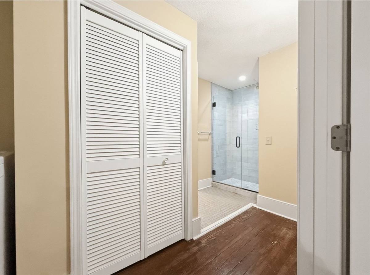 Apartment for rent at 484 1st St #300, Macon, GA 31201