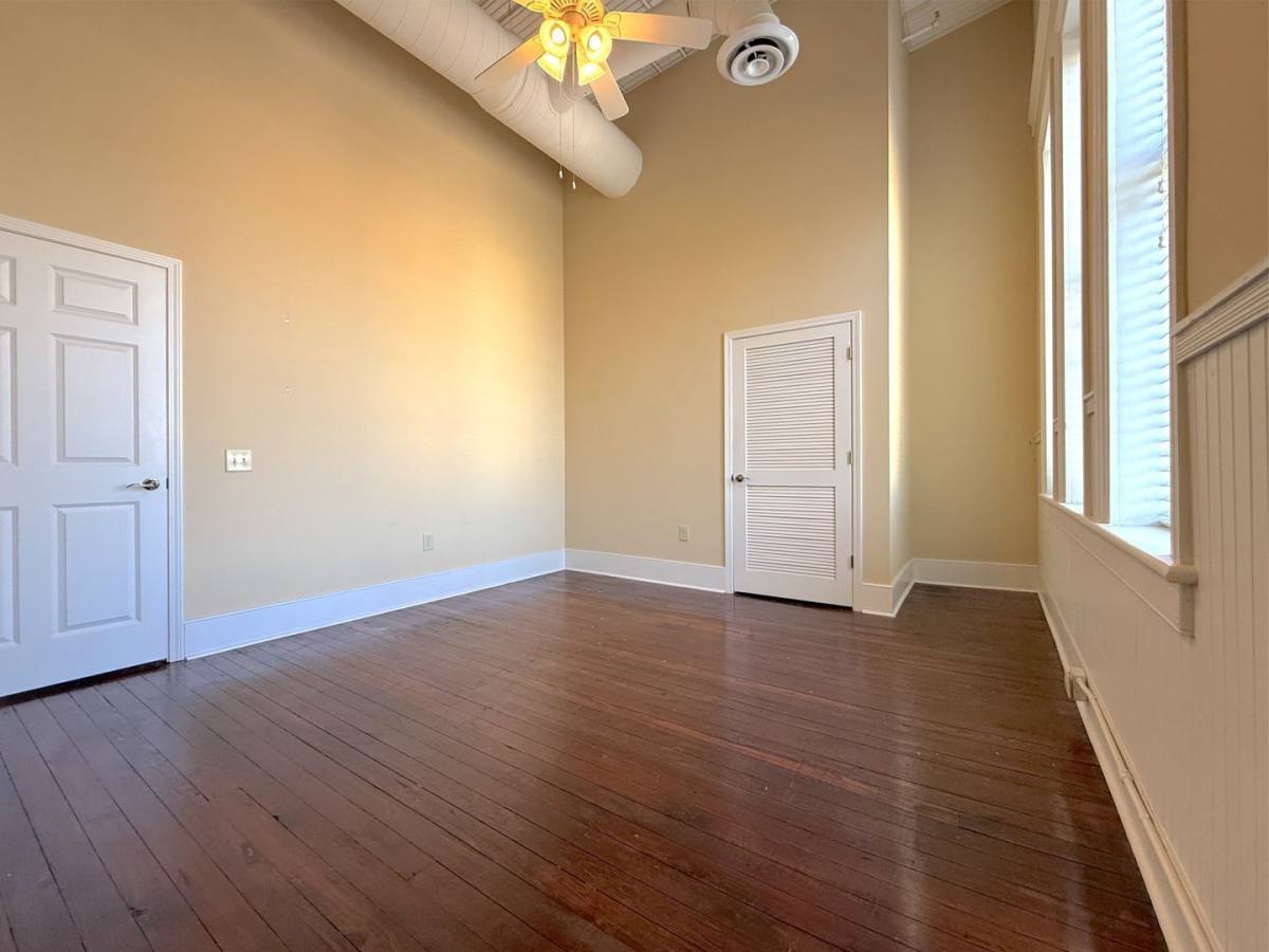 Apartment for rent at 484 1st St #300, Macon, GA 31201