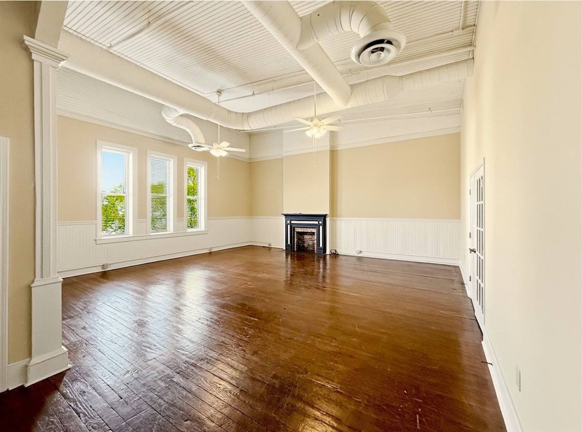 Apartment for rent at 484 1st St #300, Macon, GA 31201