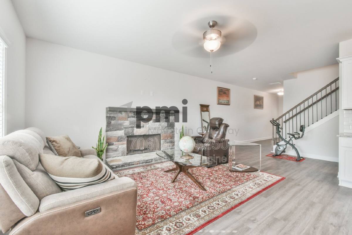 Townhouse for rent at 6306 Pine Ridge Point, Lula, GA 30554