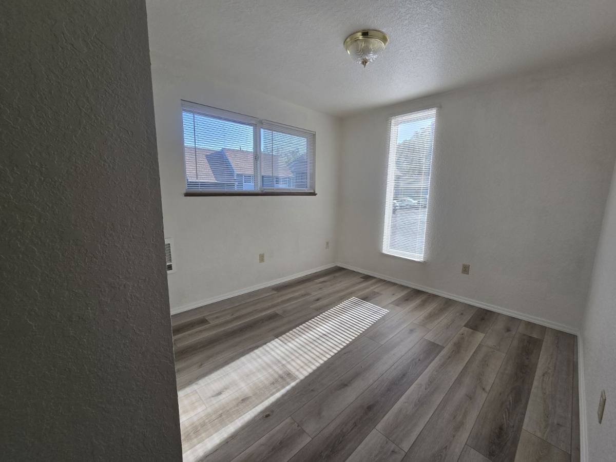 Apartment for rent at 140 NE Atkinson Court #19, Roseburg, OR 97470