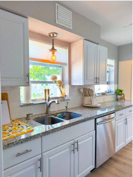 House for rent at 3300 N 67th Ave, Hollywood, FL 33024