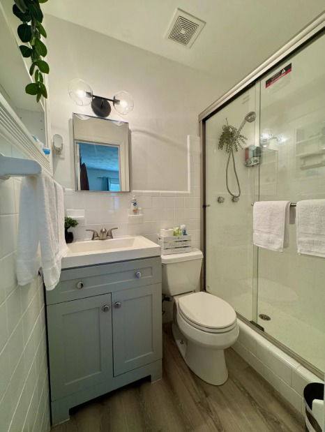 House for rent at 3300 N 67th Ave, Hollywood, FL 33024