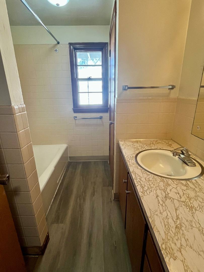 Apartment for rent at 9208 Ohio St #2, Omaha, NE 68134