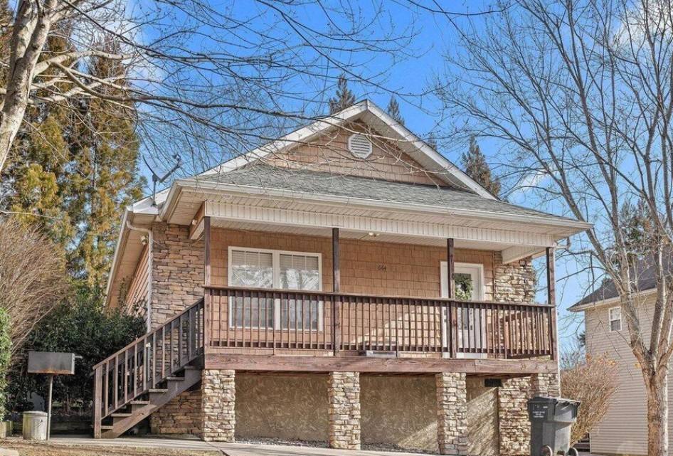 House for rent at 644 Lloyd Huskey Rd, Pigeon Forge, TN 37863