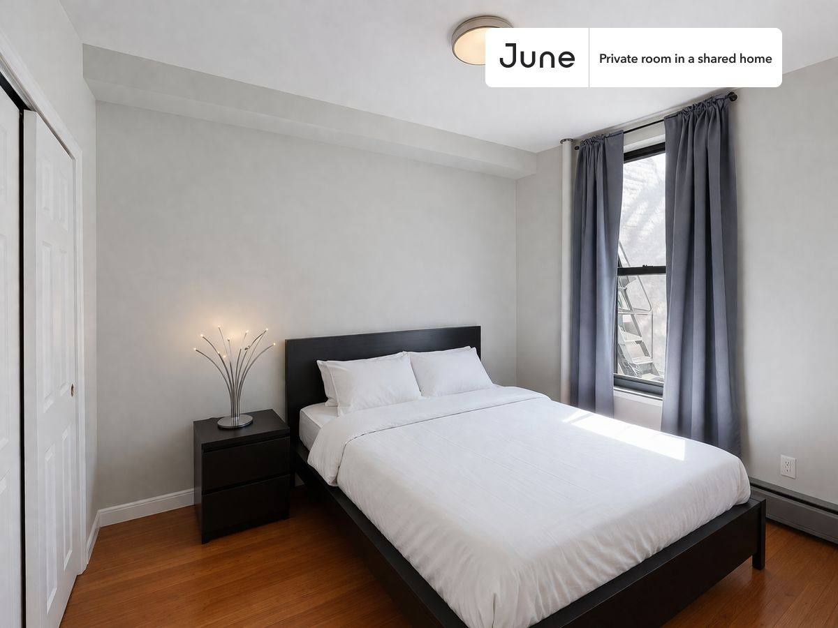 Apartment for rent at 301 E 104th St, New York, NY 10029