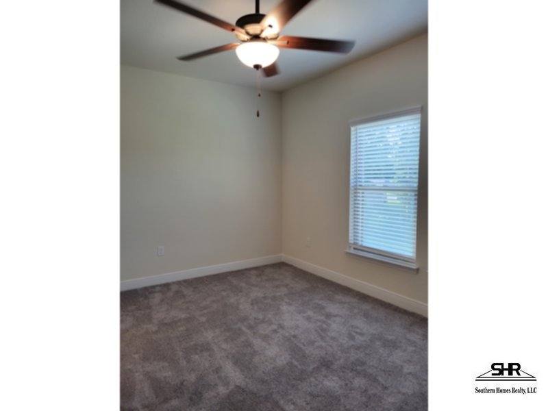 Townhouse for rent at 5061 Peach Dr, Milton, FL 32571