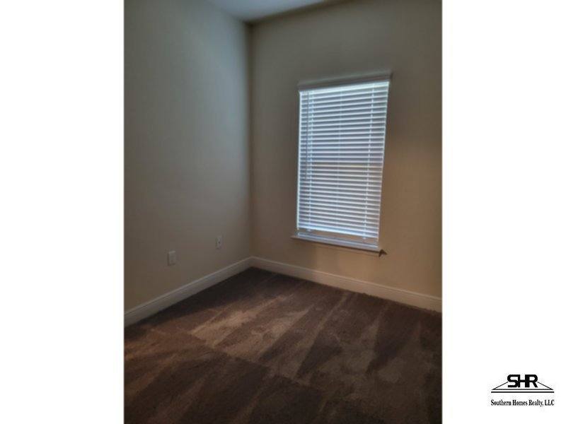 Townhouse for rent at 5061 Peach Dr, Milton, FL 32571