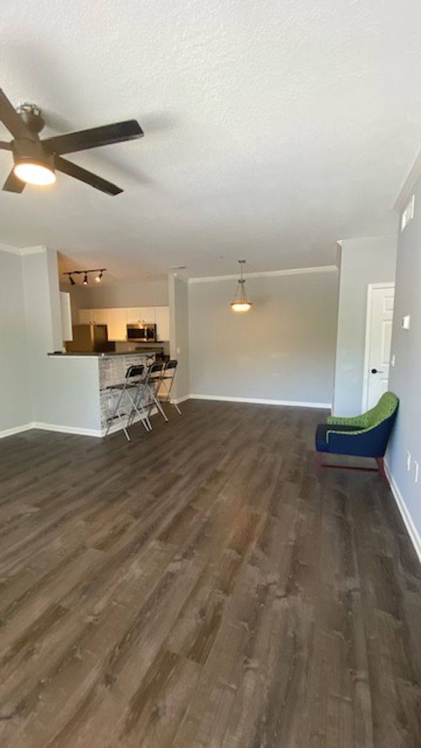 Condo for rent at 4802 51st St W, Bradenton, FL 34210