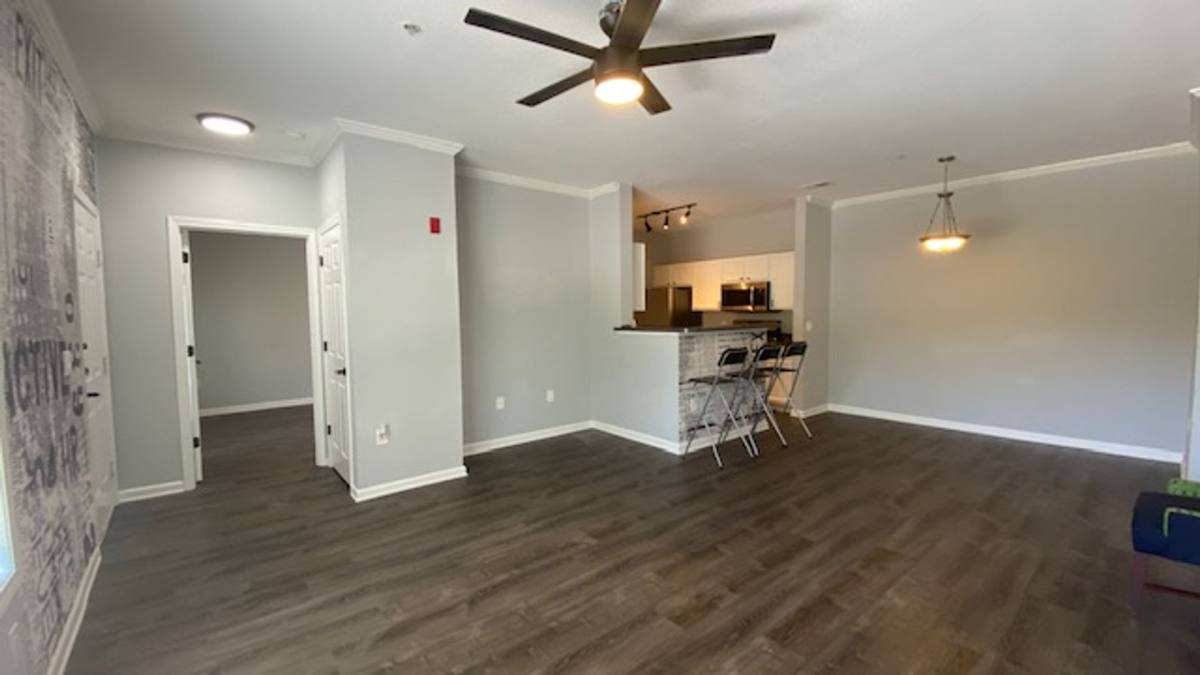 Condo for rent at 4802 51st St W, Bradenton, FL 34210