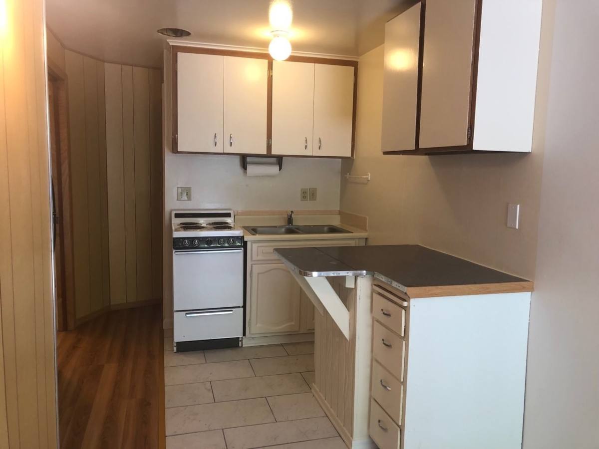 Apartment for rent at 710-7125 NE 43rd St, Seattle, WA 98105