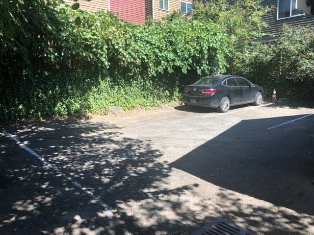 Apartment for rent at 710-7125 NE 43rd St, Seattle, WA 98105