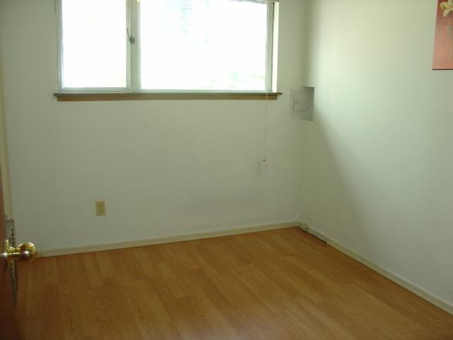 Apartment for rent at 710-7125 NE 43rd St, Seattle, WA 98105