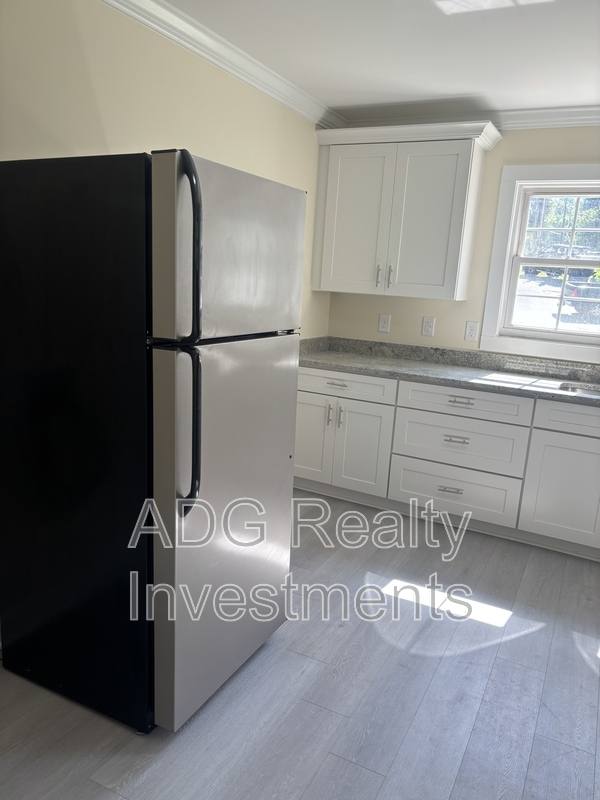 House for rent at 900 E 4th Ave, Gastonia, NC 28054