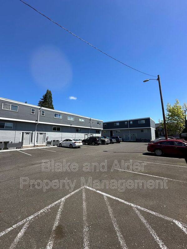 Apartment for rent at 15847 SE Stark St #66, Portland, OR 97233