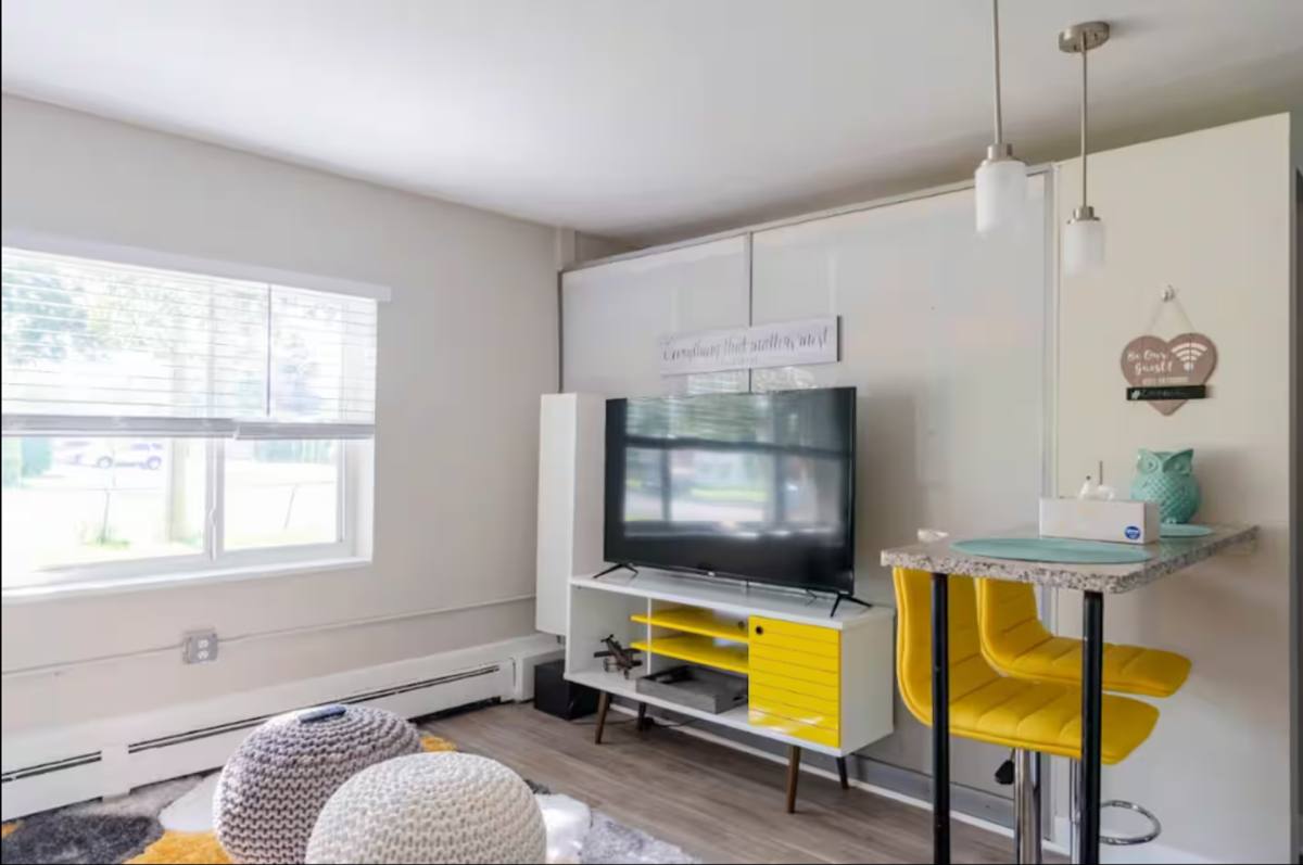 Apartment for rent at 1903 N Main St, Royal Oak, MI 48073