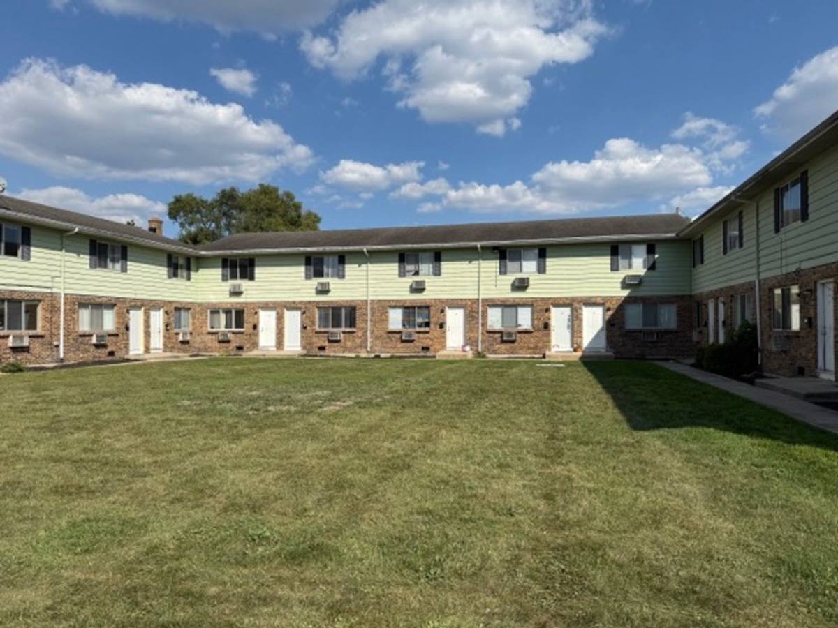 Townhouse for rent at 2860 Taft Ave SW, Wyoming, MI 49519