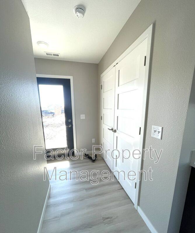 House for rent at 3130 Scotch Lane, Mankato, MN 56001