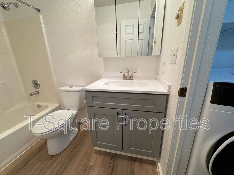 Apartment for rent at 225 164th St SE #203, Bothell, WA 98012