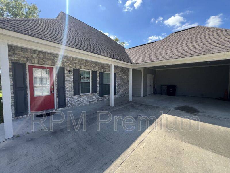 House for rent at 8614 Forestwood Ave, Baton Rouge, LA 70812