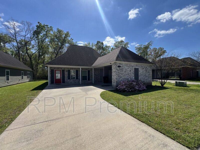 House for rent at 8614 Forestwood Ave, Baton Rouge, LA 70812