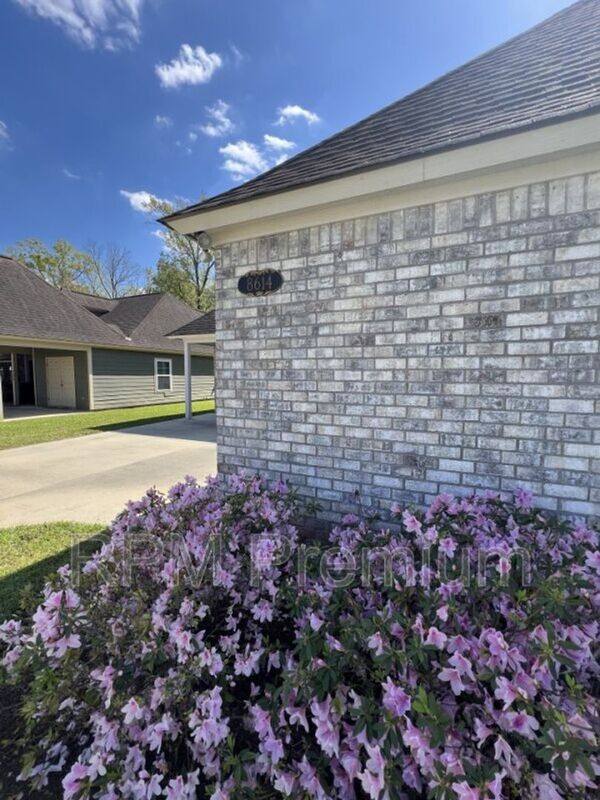 House for rent at 8614 Forestwood Ave, Baton Rouge, LA 70812