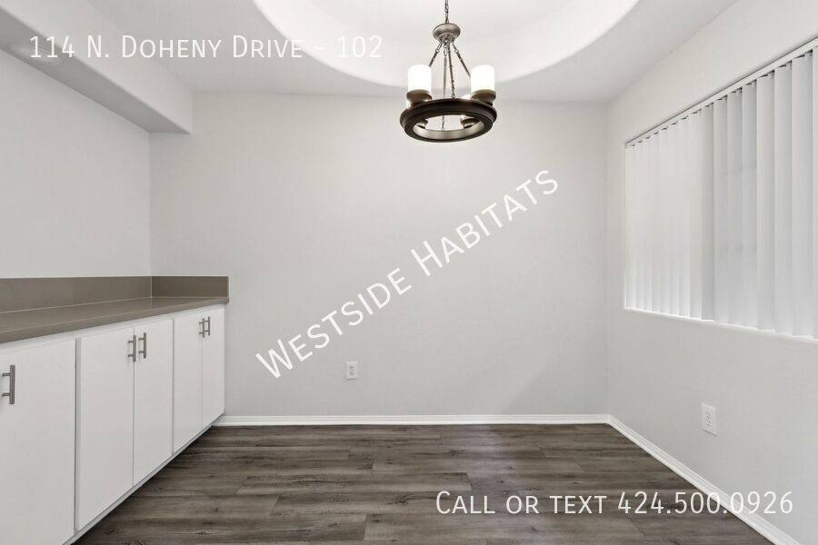 Apartment for rent at 114 N Doheny Dr #102, Los Angeles, CA 90048