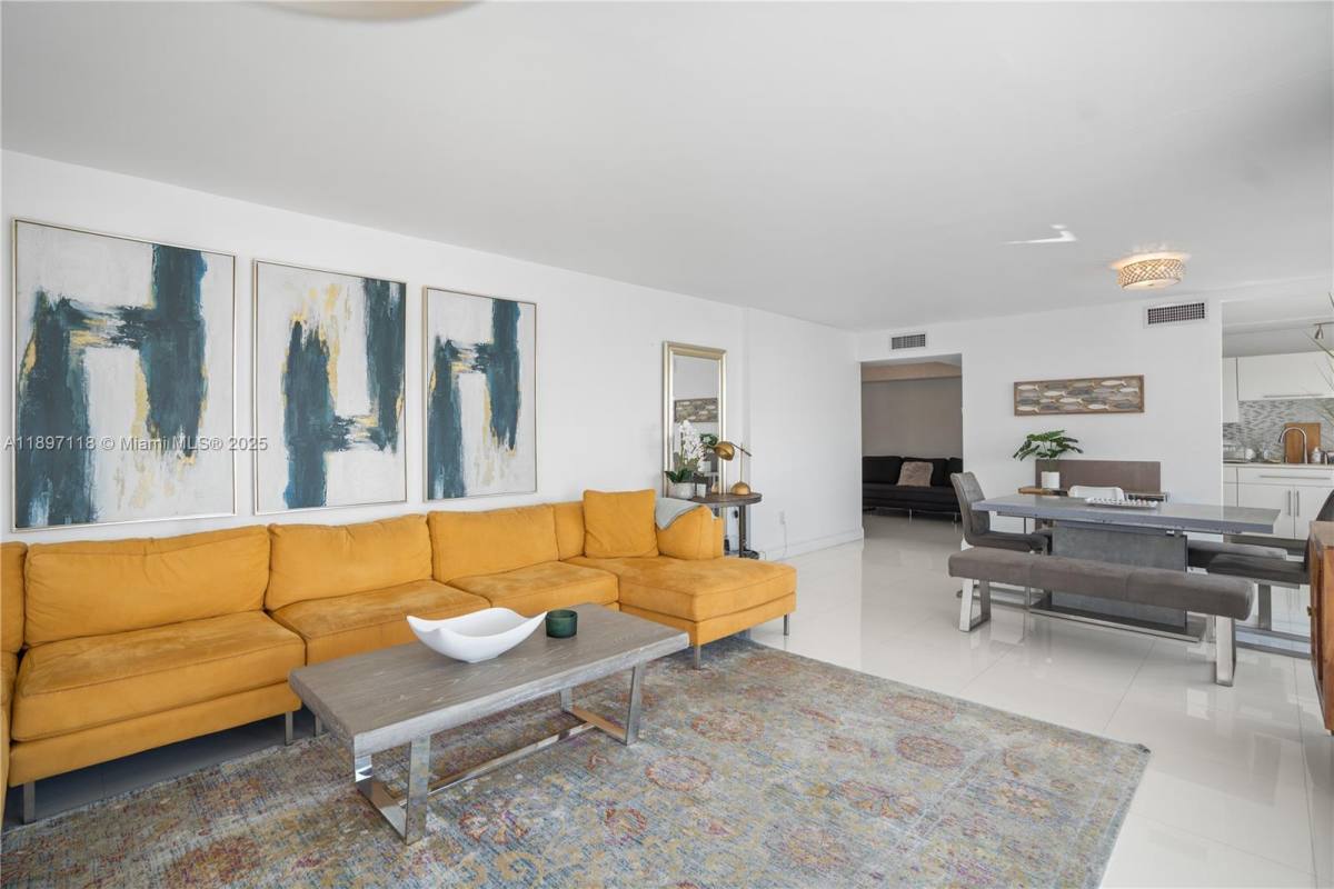 Apartment for rent at 2851 NE 183rd St #28511816E, North Miami Beach, FL 33160