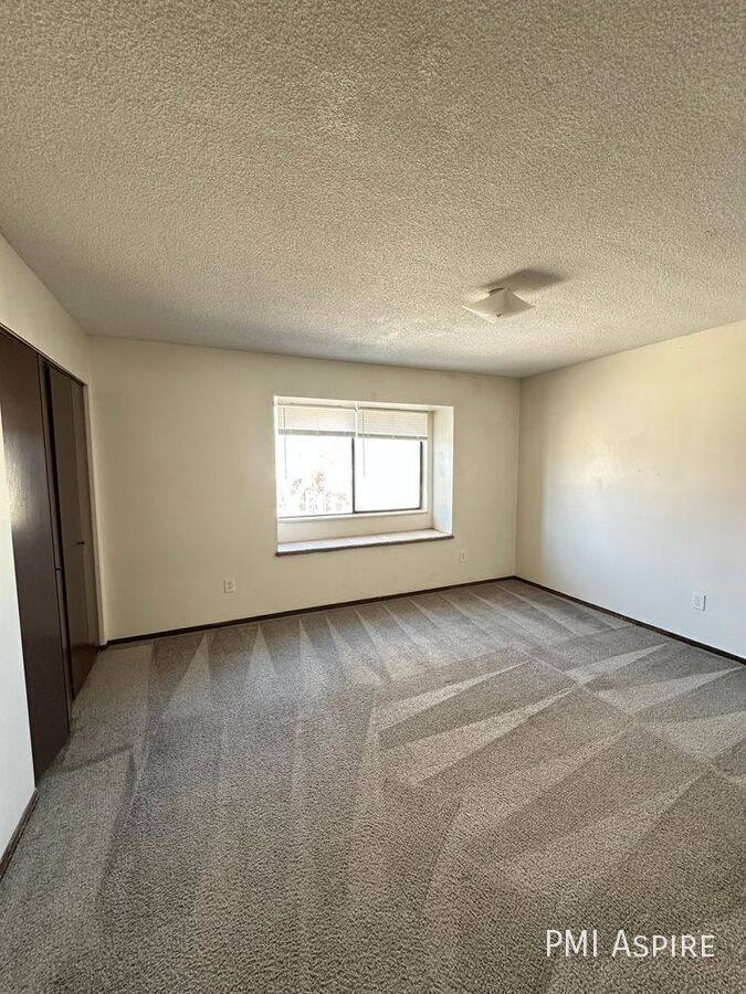 Townhouse for rent at 2031 Estes Lane #2, Longmont, CO 80501