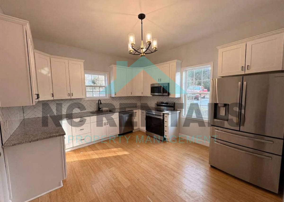 House for rent at 234 S Academy St, Mooresville, NC 28115