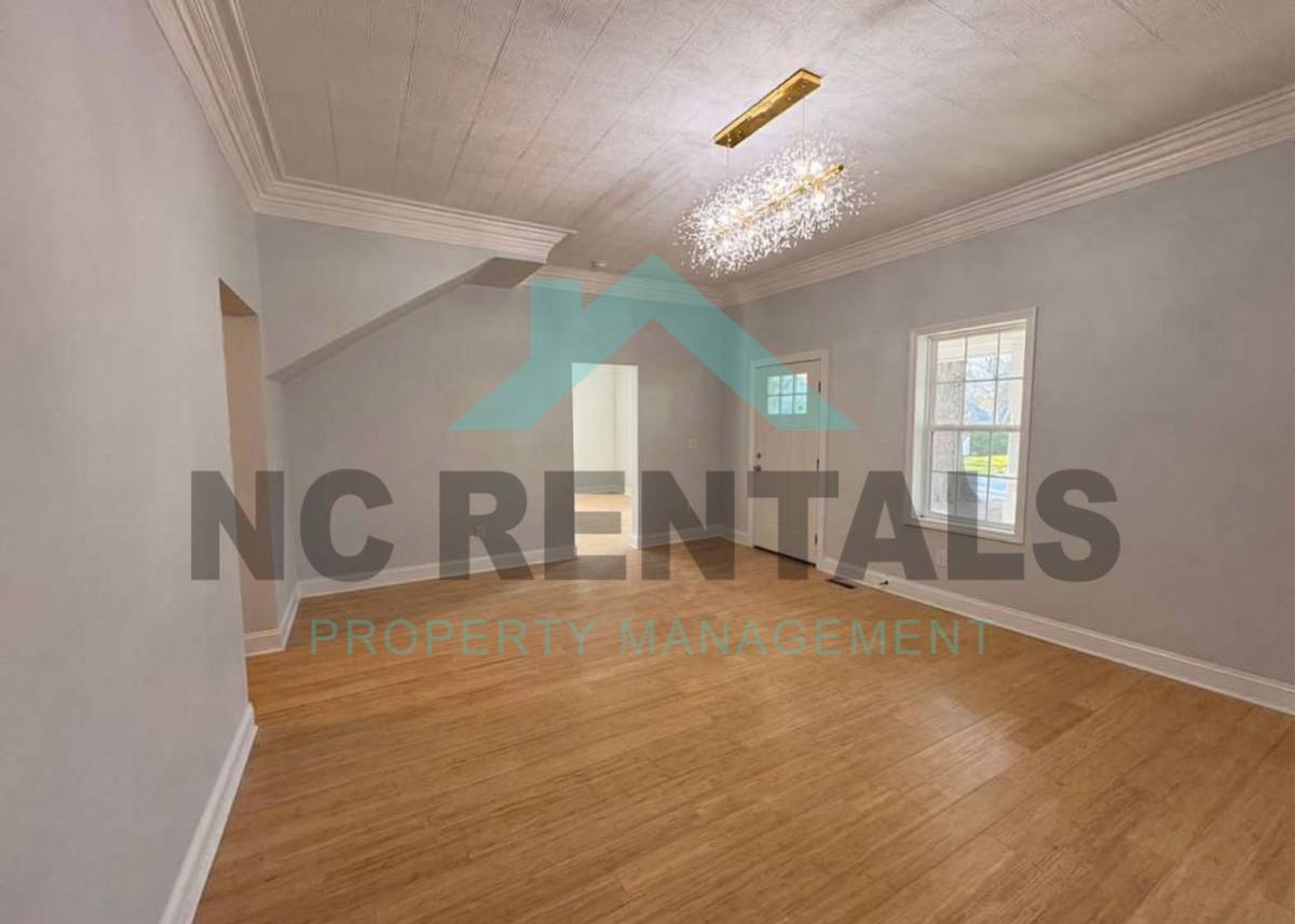 House for rent at 234 S Academy St, Mooresville, NC 28115
