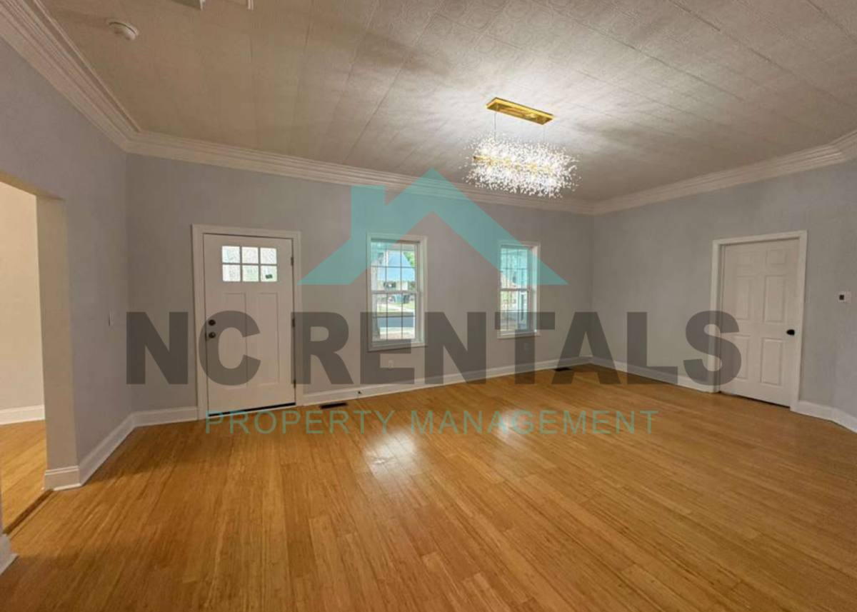 House for rent at 234 S Academy St, Mooresville, NC 28115
