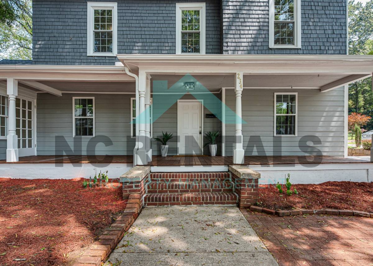 House for rent at 234 S Academy St, Mooresville, NC 28115
