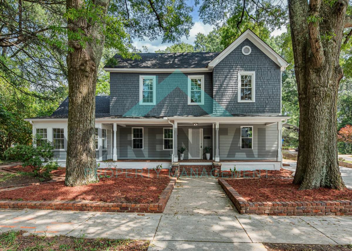 House for rent at 234 S Academy St, Mooresville, NC 28115