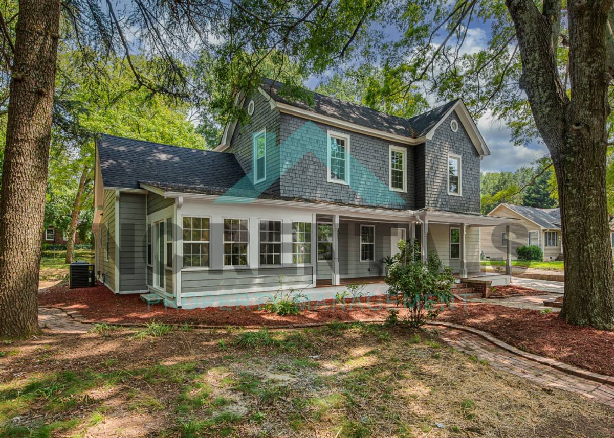 House for rent at 234 S Academy St, Mooresville, NC 28115