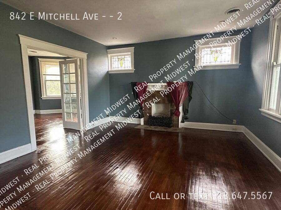 Apartment for rent at 842 E Mitchell Ave #2, Cincinnati, OH 45229