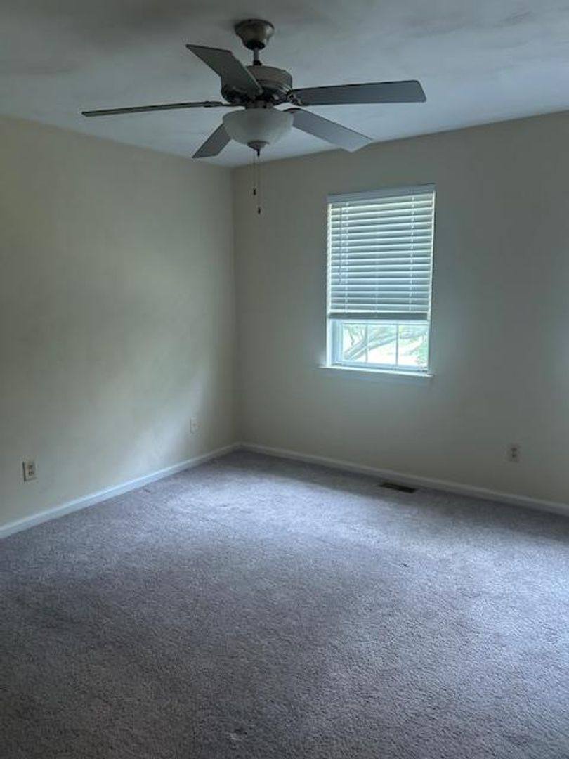 Townhouse for rent at 1828 Belleville Rd, Roanoke, VA 24015