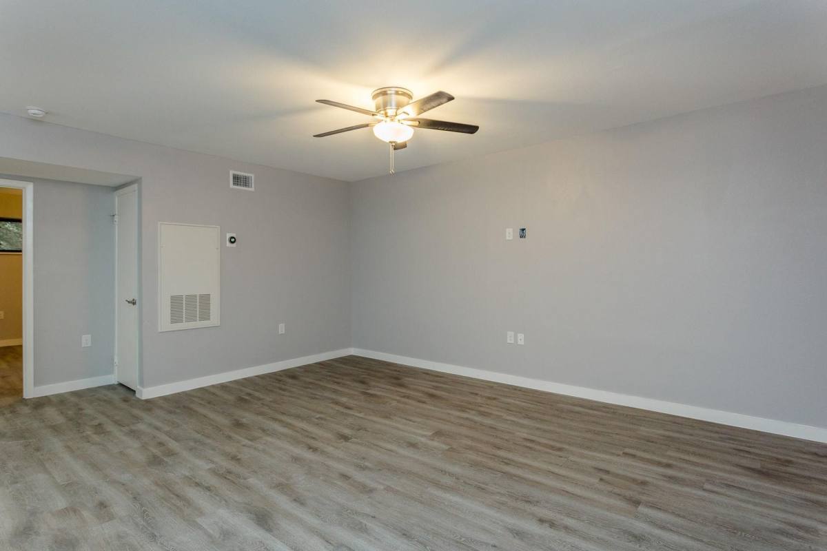 Apartment for rent at 2810 Beauchamp, Houston, TX 77009