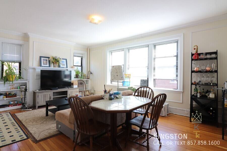 Apartment for rent at 24 Park St #2R, Brookline, MA 02446