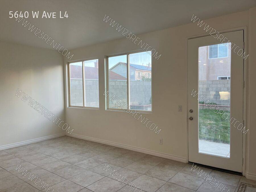 House for rent at 5640 W Ave #L4, Lancaster, CA 93536