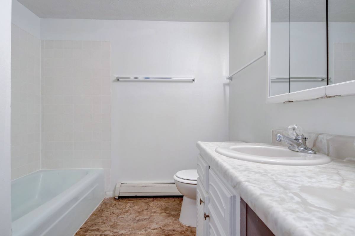 Apartment for rent at 802 Arcadia Dr, Bloomington, IL 61704