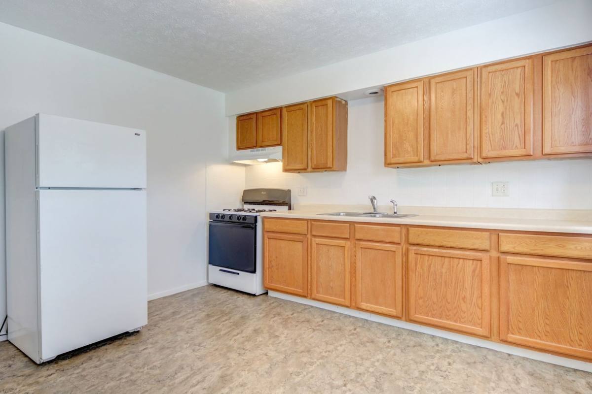 Apartment for rent at 802 Arcadia Dr, Bloomington, IL 61704