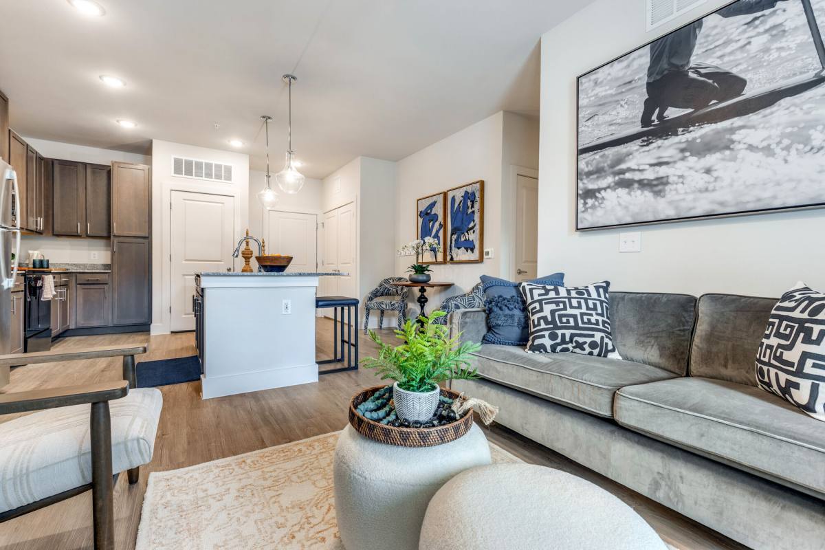 Apartment for rent at Palladium Houston Ella, 13420 Ella Blvd, Houston, TX 77067