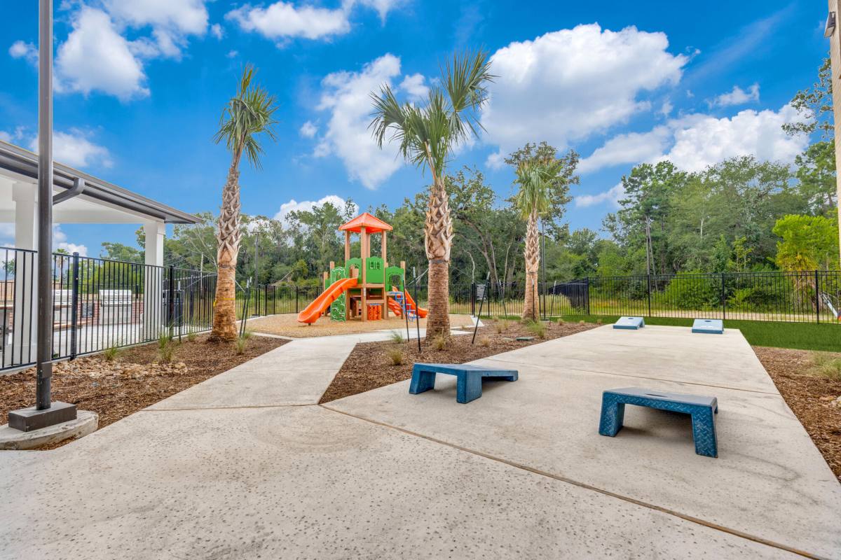 Apartment for rent at Palladium Houston Ella, 13420 Ella Blvd, Houston, TX 77067