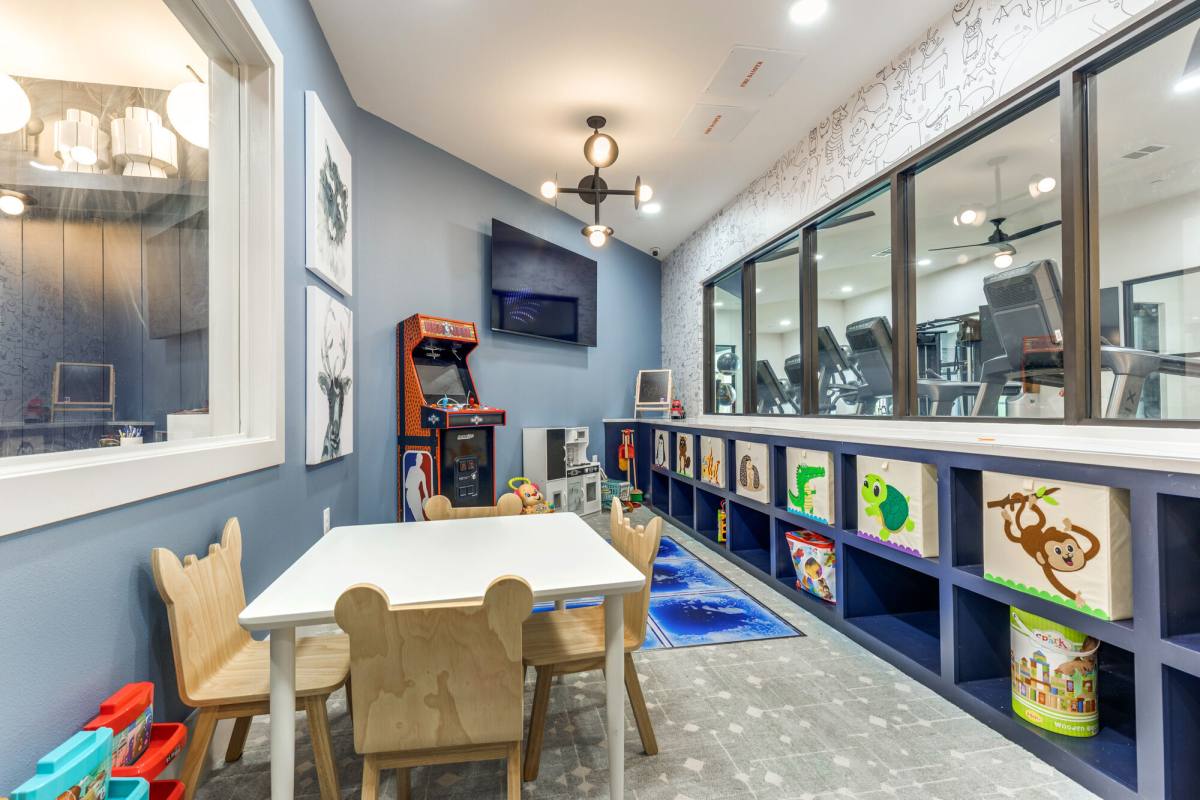 Apartment for rent at Palladium Houston Ella, 13420 Ella Blvd, Houston, TX 77067
