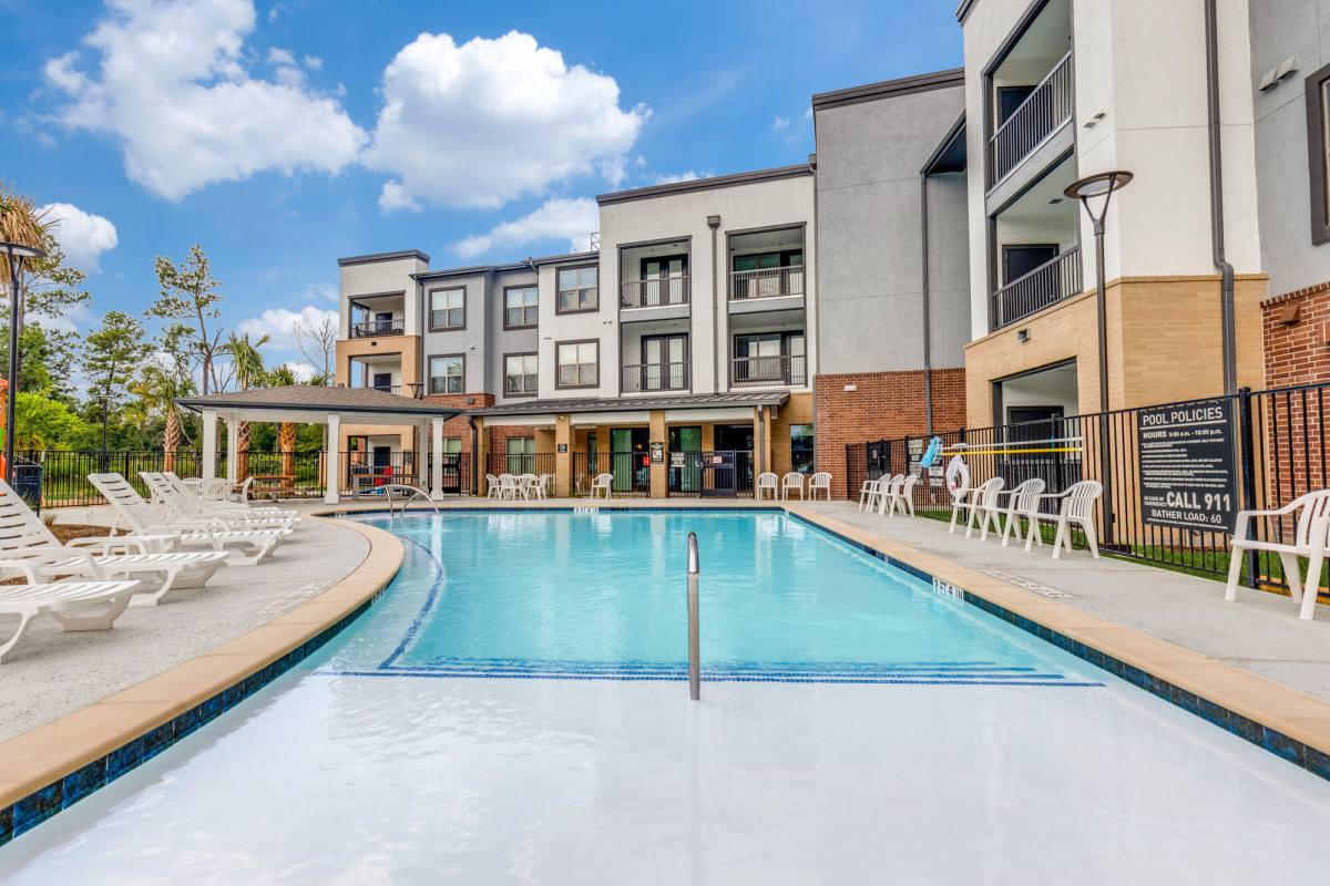 Apartment for rent at Palladium Houston Ella, 13420 Ella Blvd, Houston, TX 77067