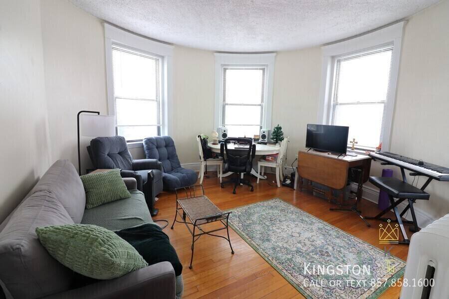 Apartment for rent at 1961 Commonwealth Ave #4R, Brighton, MA 02135