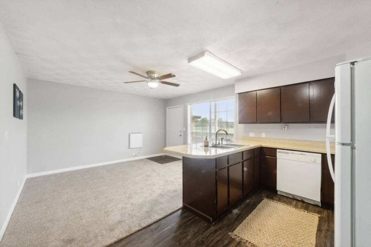 Apartment for rent at 950 S 32nd St, Muskogee, OK 74401