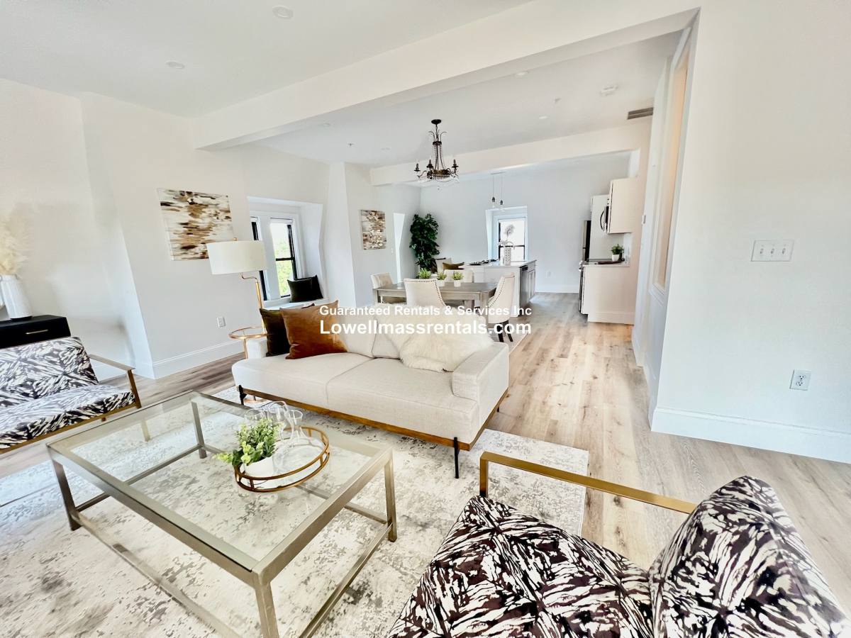 Apartment for rent at 353 Pawtucket St #301, Lowell, MA 01854
